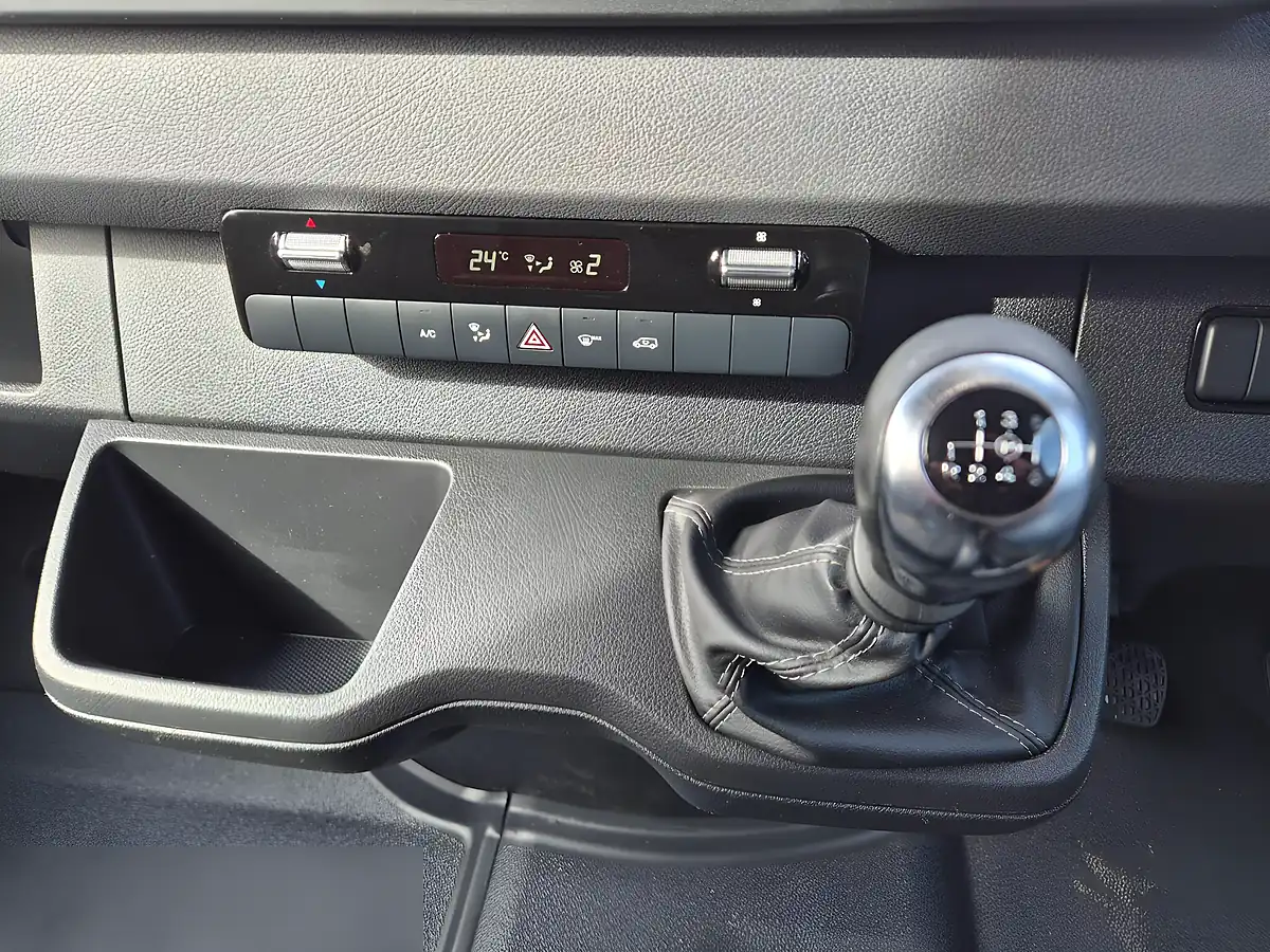 Used 2021 Mercedes-Benz Sprinter Premium White - Interior and Exterior details 8