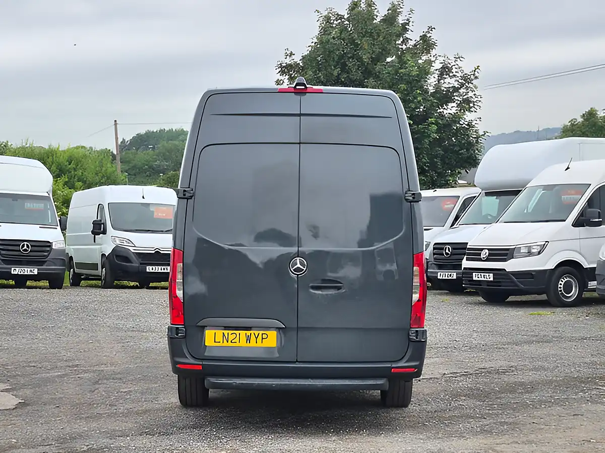 Used 2021 Mercedes-Benz Sprinter Progressive Grey - Interior and Exterior details 4