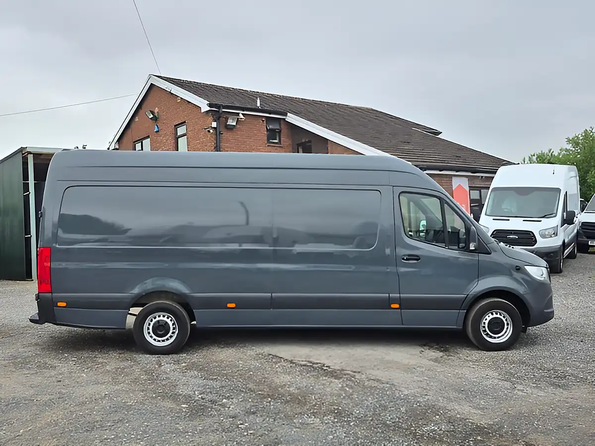Used 2021 Mercedes-Benz Sprinter Progressive Grey - Interior and Exterior details 5