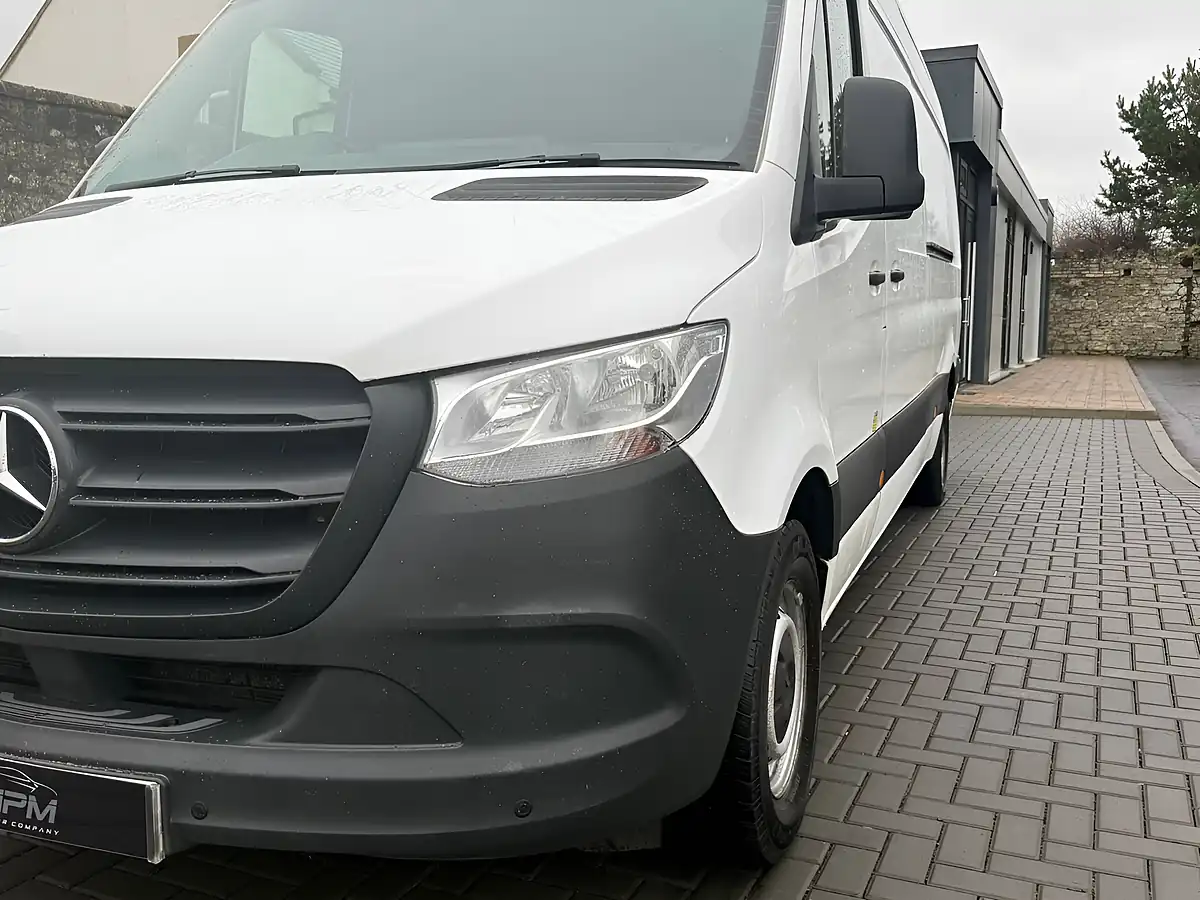 Used 2021 Mercedes-Benz Sprinter Progressive White - Interior and Exterior details 11
