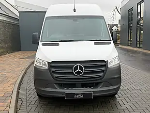 Used 2021 Mercedes-Benz Sprinter Progressive White - Interior and Exterior details 13