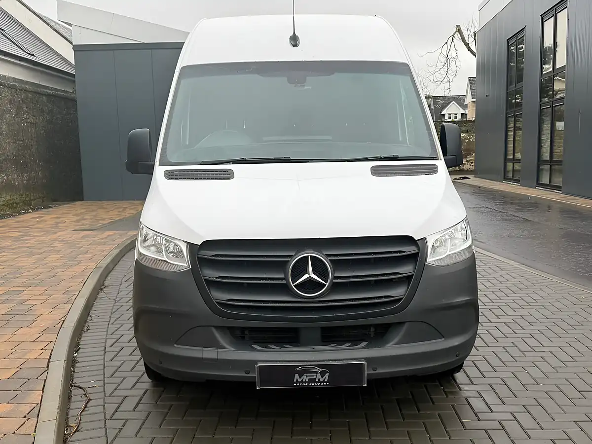 Used 2021 Mercedes-Benz Sprinter Progressive White - Interior and Exterior details 13