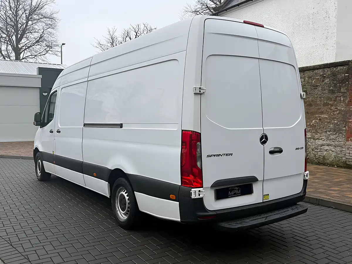 Used 2021 Mercedes-Benz Sprinter Progressive White - Interior and Exterior details 6