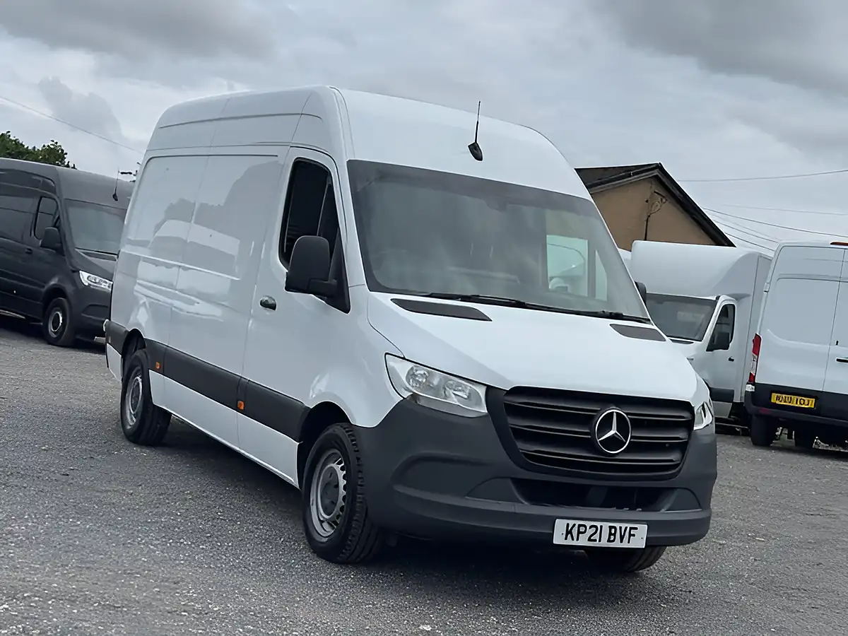 Used 2021 Mercedes-Benz Sprinter Progressive White - Interior and Exterior details 2