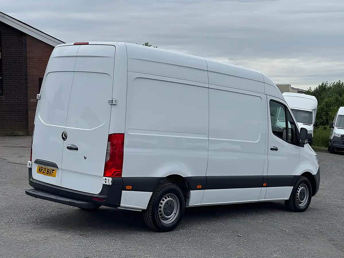 Used 2021 Mercedes-Benz Sprinter Progressive White - Interior and Exterior details 6