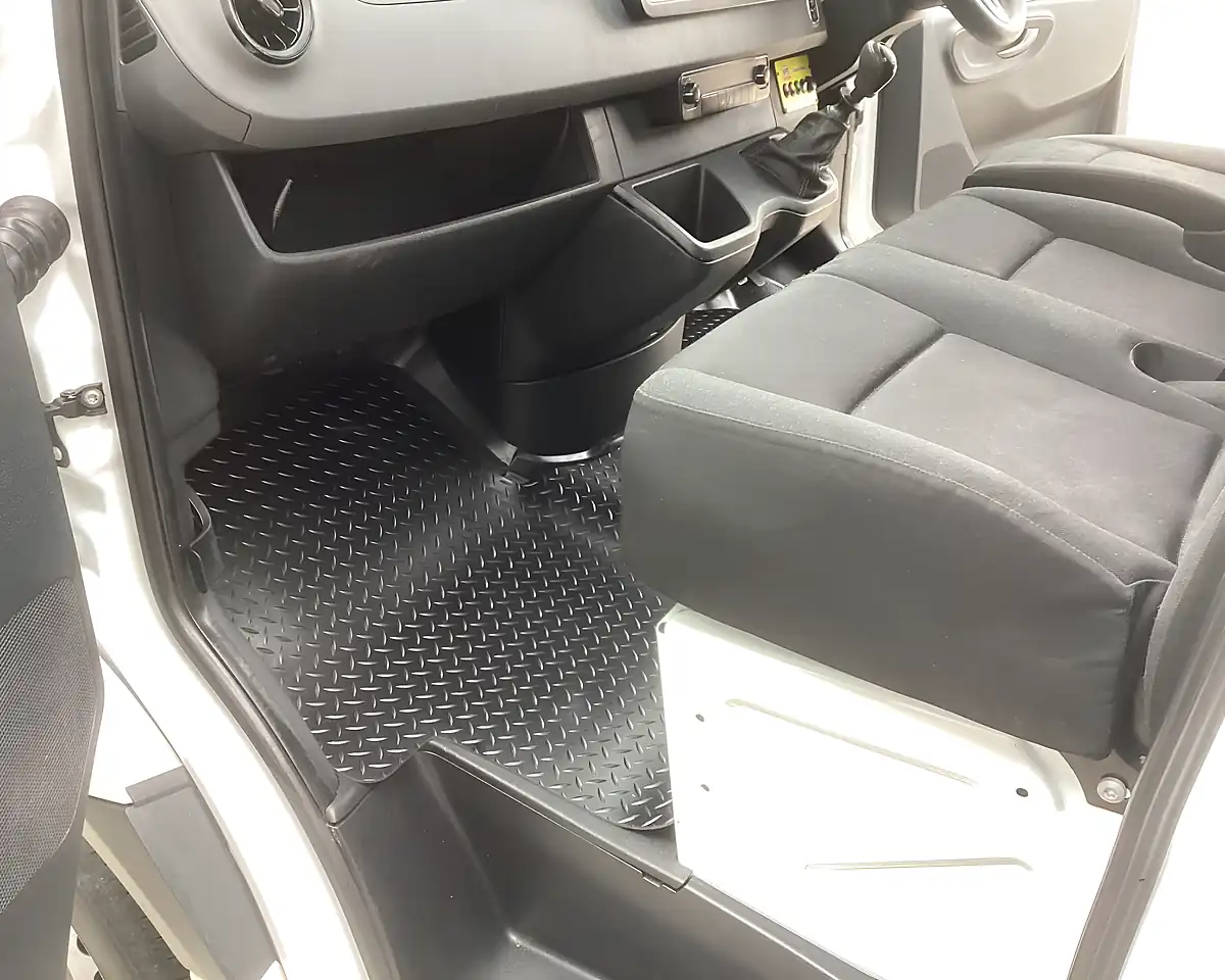 Used 2021 Mercedes-Benz Sprinter Progressive White - Interior and Exterior details 17