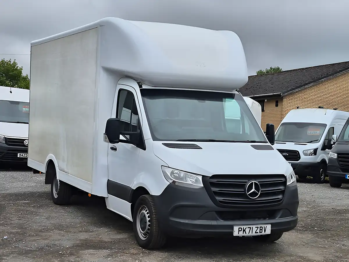 Used 2021 Mercedes-Benz Sprinter Progressive White - Front View