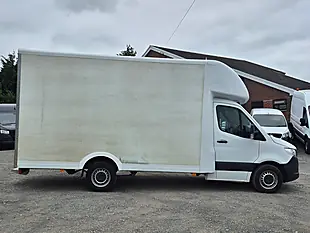 Used 2021 Mercedes-Benz Sprinter Progressive White - Interior and Exterior details 8