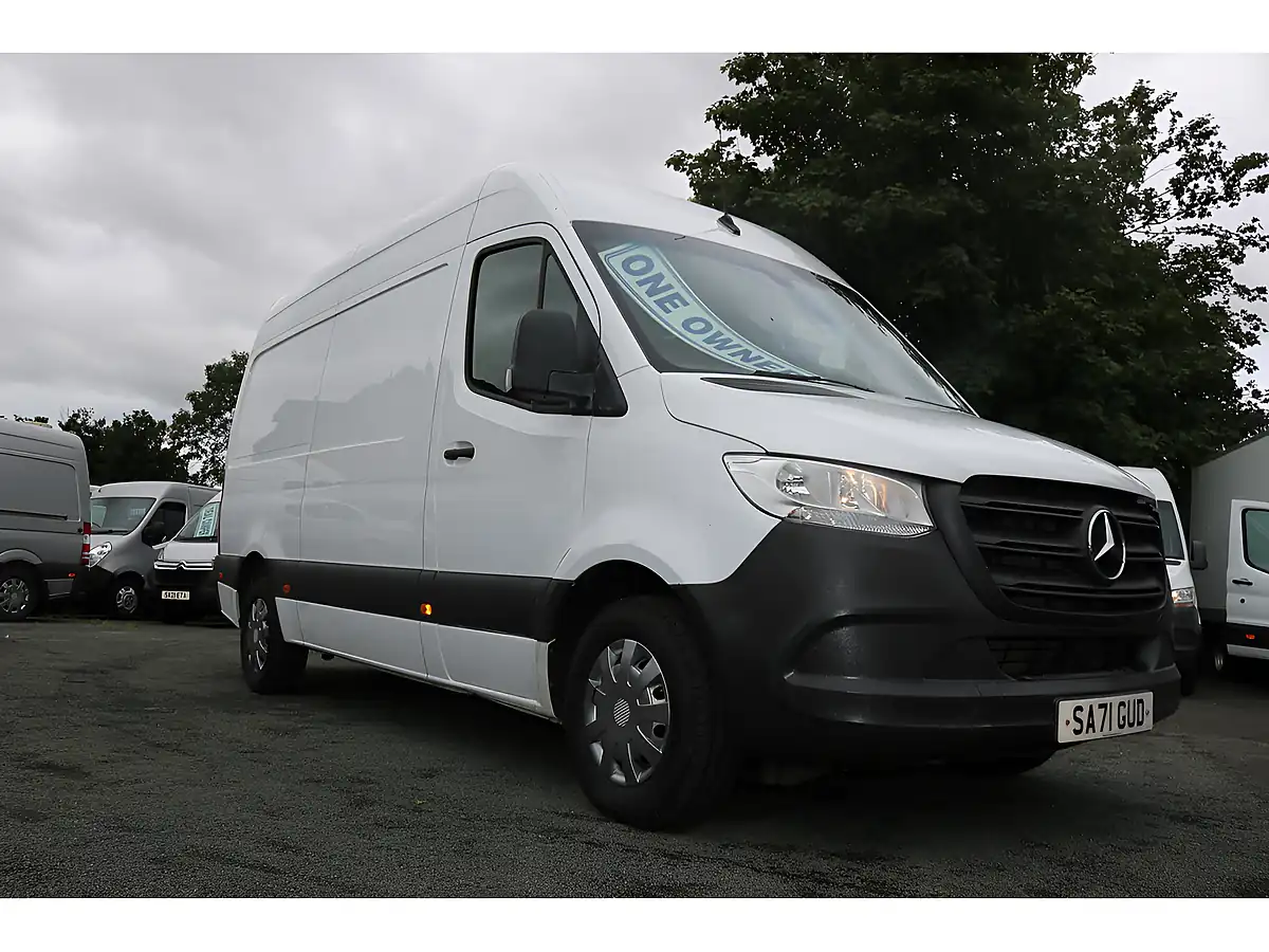 Used 2021 Mercedes-Benz Sprinter Progressive White - Interior and Exterior details 11