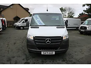 Used 2021 Mercedes-Benz Sprinter Progressive White - Interior and Exterior details 2