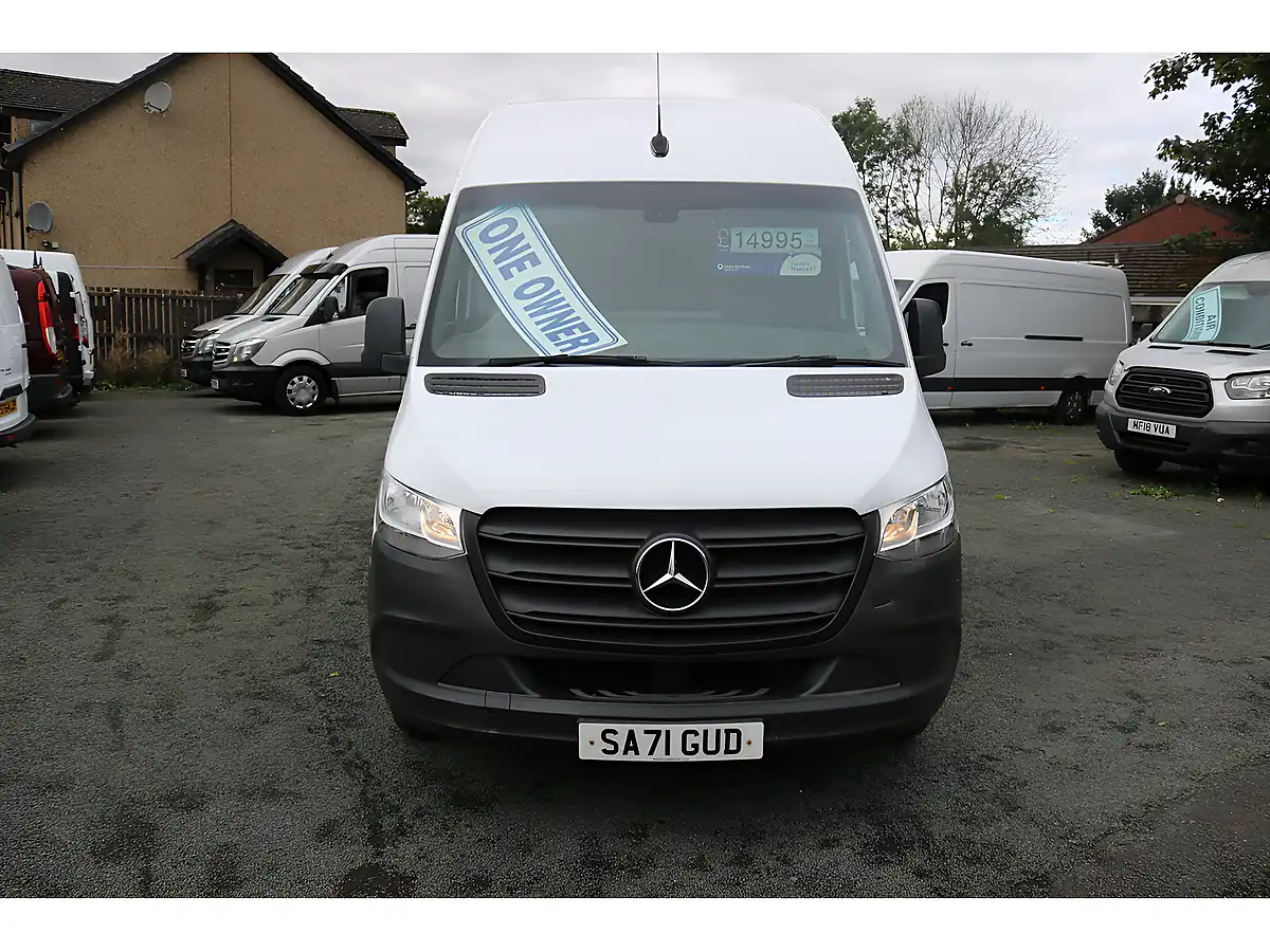 Used 2021 Mercedes-Benz Sprinter Progressive White - Interior and Exterior details 2