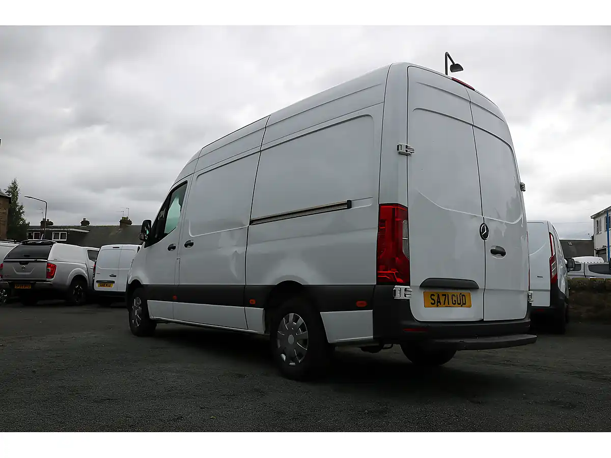 Used 2021 Mercedes-Benz Sprinter Progressive White - Interior and Exterior details 6