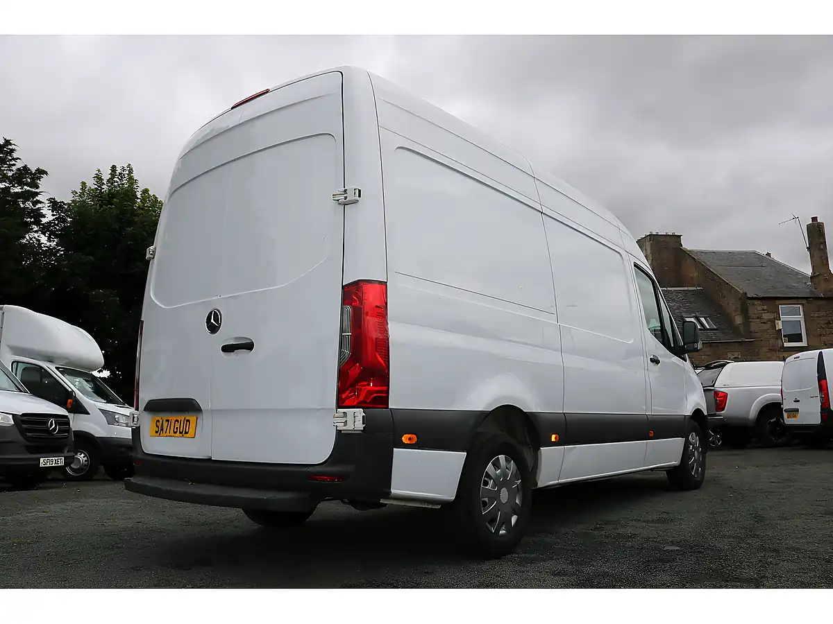 Used 2021 Mercedes-Benz Sprinter Progressive White - Interior and Exterior details 9