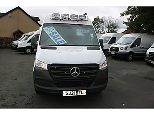 Used 2021 Mercedes-Benz Sprinter Progressive White - Interior and Exterior details 2