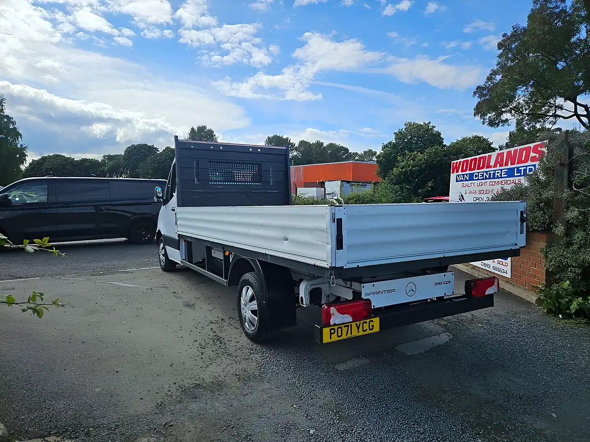 Used 2021 Mercedes-Benz Sprinter Progressive White - Interior and Exterior details 6