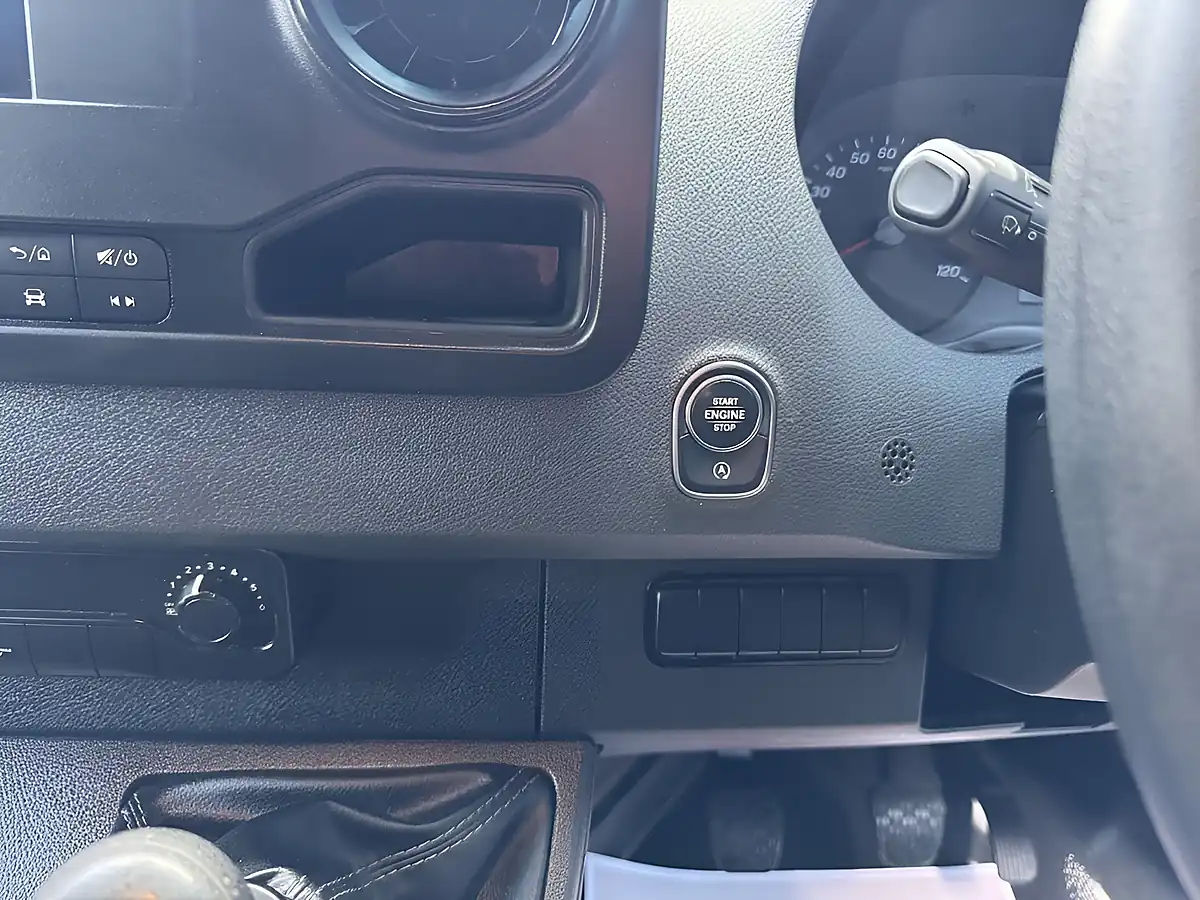 Used 2021 Mercedes-Benz Sprinter Progressive White - Interior and Exterior details 13