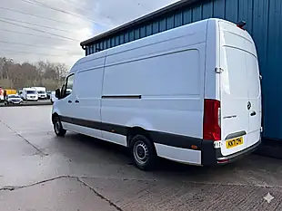 Used 2021 Mercedes-Benz Sprinter Progressive White - Interior and Exterior details 4