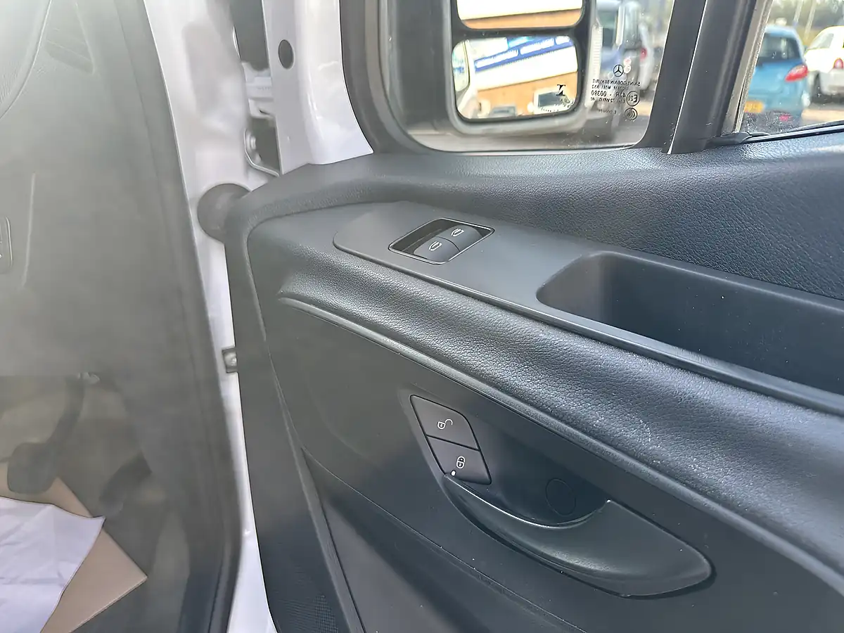 Used 2021 Mercedes-Benz Sprinter Progressive White - Interior and Exterior details 11