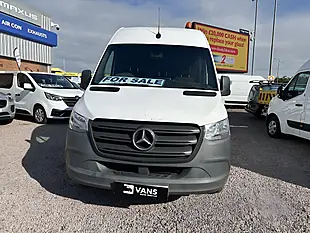 Used 2021 Mercedes-Benz Sprinter Progressive White - Interior and Exterior details 2