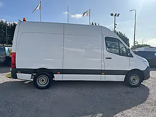 Used 2021 Mercedes-Benz Sprinter Progressive White - Interior and Exterior details 3