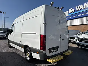 Used 2021 Mercedes-Benz Sprinter Progressive White - Interior and Exterior details 5