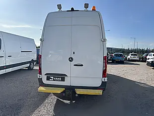 Used 2021 Mercedes-Benz Sprinter Progressive White - Interior and Exterior details 6