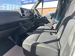 Used 2021 Mercedes-Benz Sprinter Progressive White - Interior and Exterior details 9