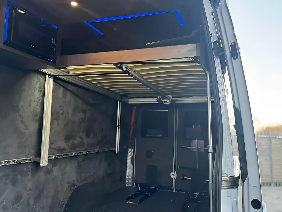 Used 2021 Mercedes-Benz Sprinter Progressive White - Interior and Exterior details 12