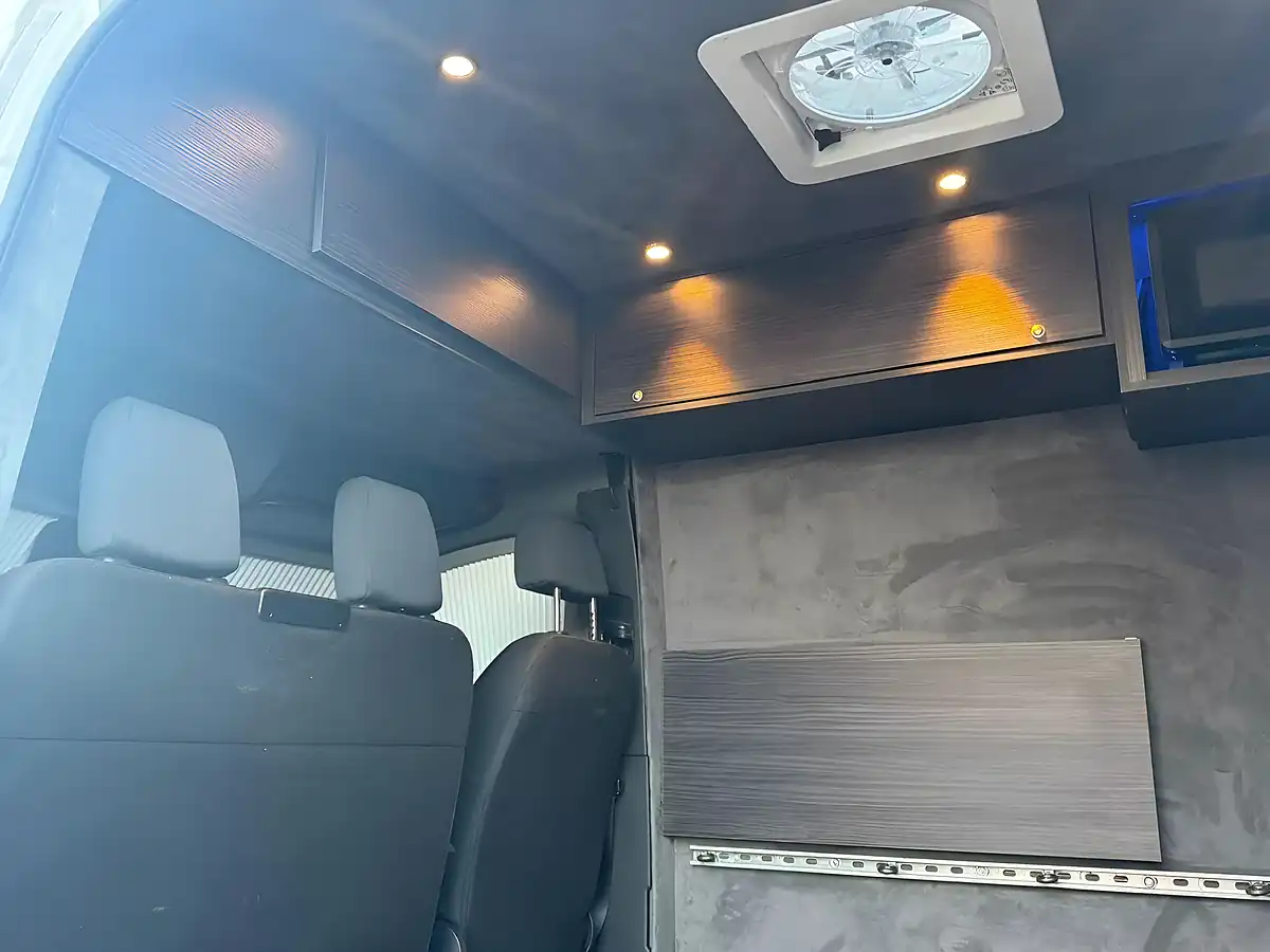 Used 2021 Mercedes-Benz Sprinter Progressive White - Interior and Exterior details 7