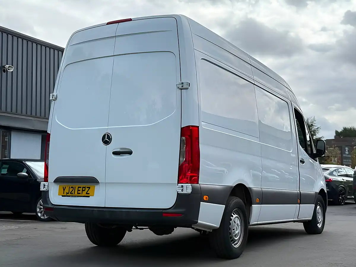 Used 2021 Mercedes-Benz Sprinter Progressive White - Interior and Exterior details 10
