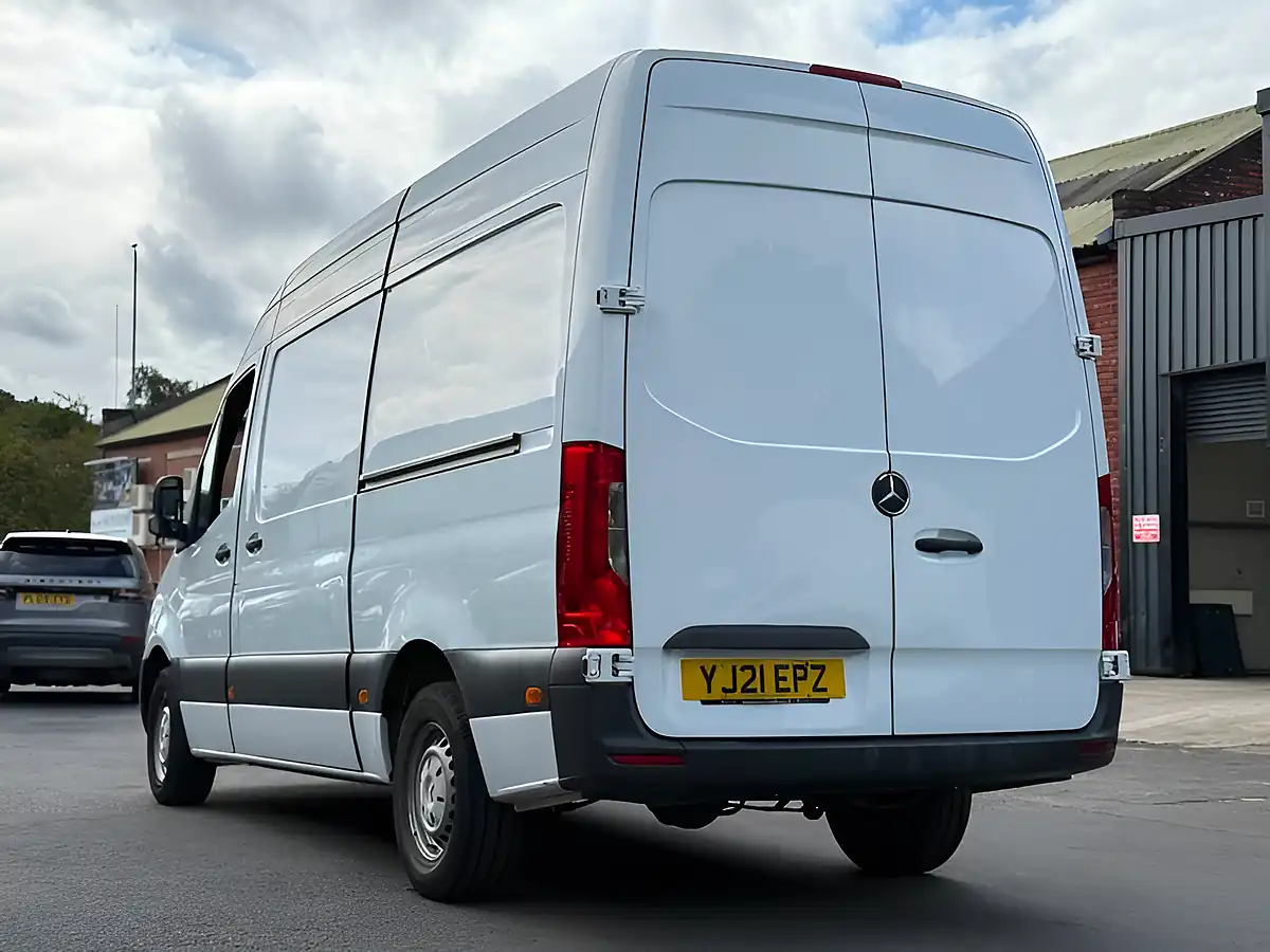 Used 2021 Mercedes-Benz Sprinter Progressive White - Interior and Exterior details 11