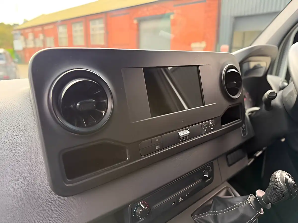 Used 2021 Mercedes-Benz Sprinter Progressive White - Interior and Exterior details 15