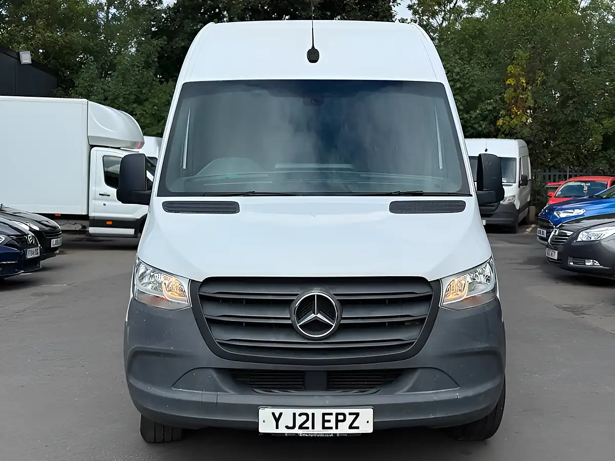 Used 2021 Mercedes-Benz Sprinter Progressive White - Interior and Exterior details 6