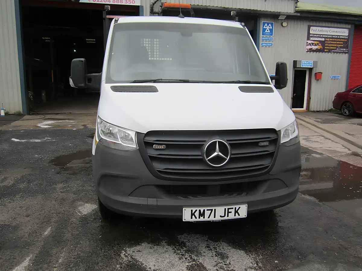 Used 2021 Mercedes-Benz Sprinter Progressive White - Interior and Exterior details 2