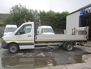 Used 2021 Mercedes-Benz Sprinter Progressive White - Interior and Exterior details 4