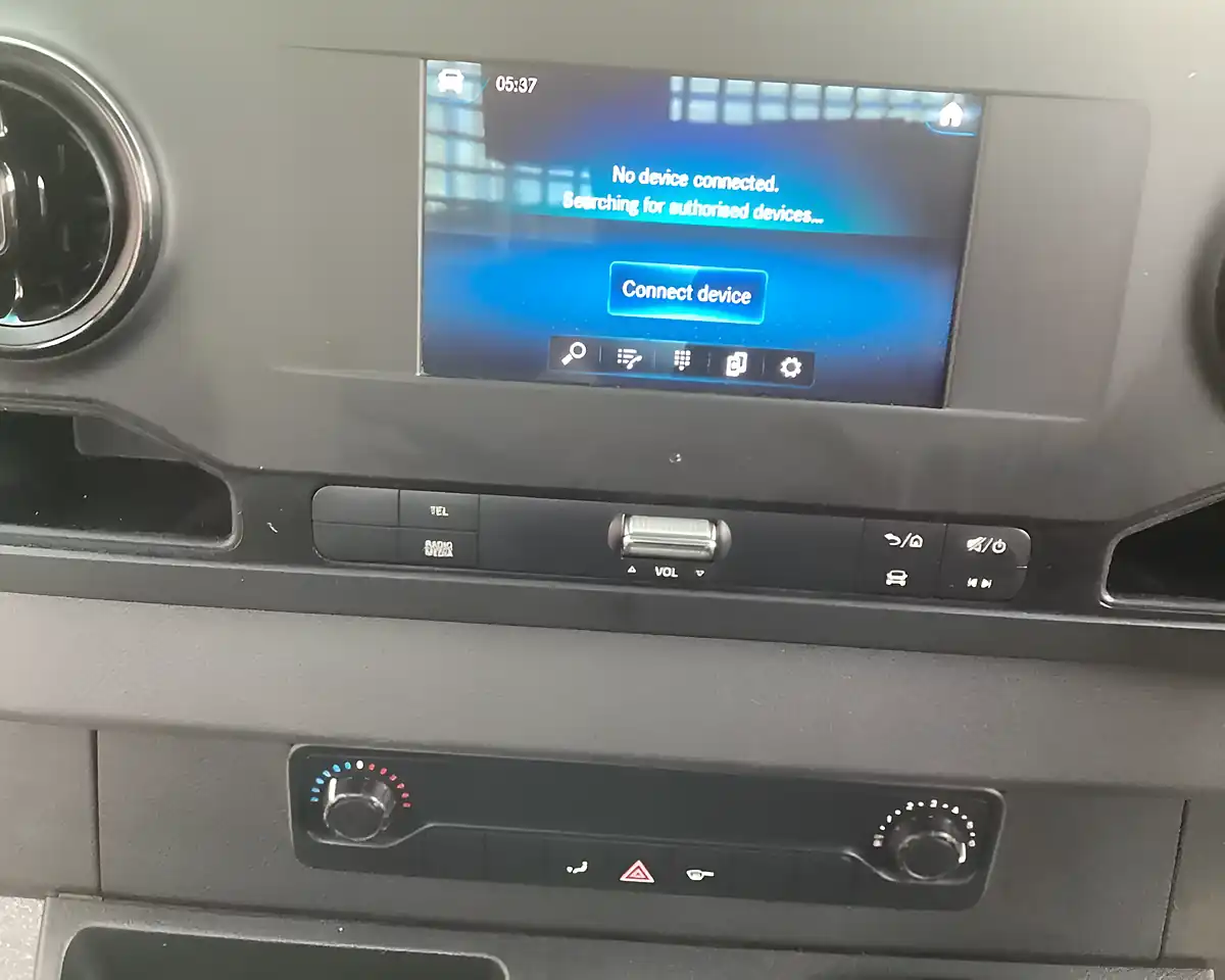 Used 2021 Mercedes-Benz Sprinter Progressive White - Interior and Exterior details 18