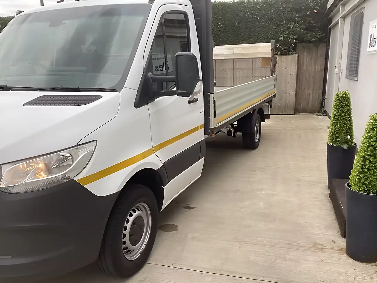 Used 2021 Mercedes-Benz Sprinter Progressive White - Interior and Exterior details 8