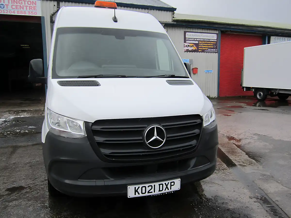 Used 2021 Mercedes-Benz Sprinter Progressive White - Interior and Exterior details 2