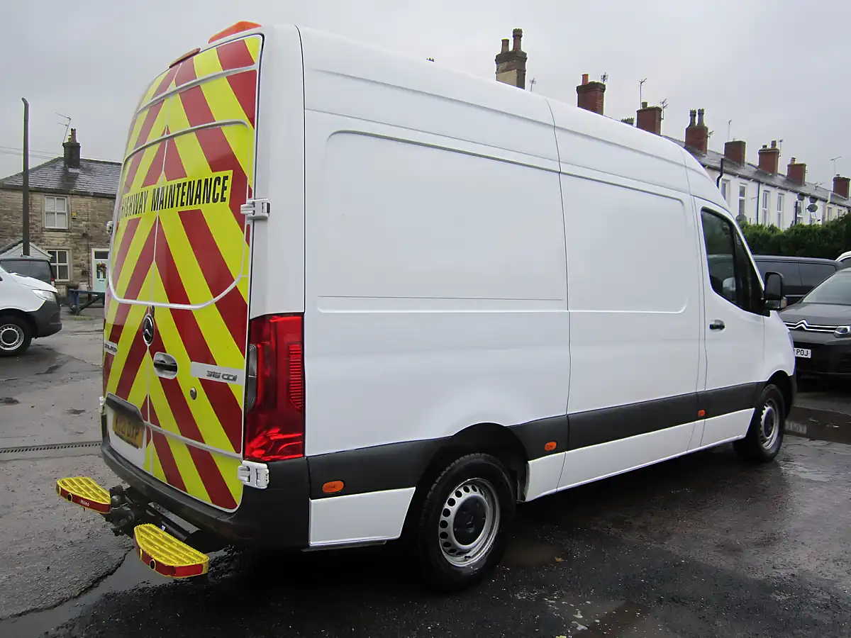Used 2021 Mercedes-Benz Sprinter Progressive White - Interior and Exterior details 7