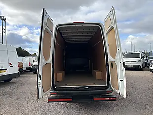 Used 2021 Mercedes-Benz Sprinter Progressive White - Interior and Exterior details 18