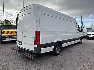 Used 2021 Mercedes-Benz Sprinter Progressive White - Interior and Exterior details 5