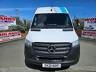 Used 2021 Mercedes-Benz Sprinter Progressive White - Interior and Exterior details 3