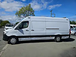 Used 2021 Mercedes-Benz Sprinter Progressive White - Interior and Exterior details 5