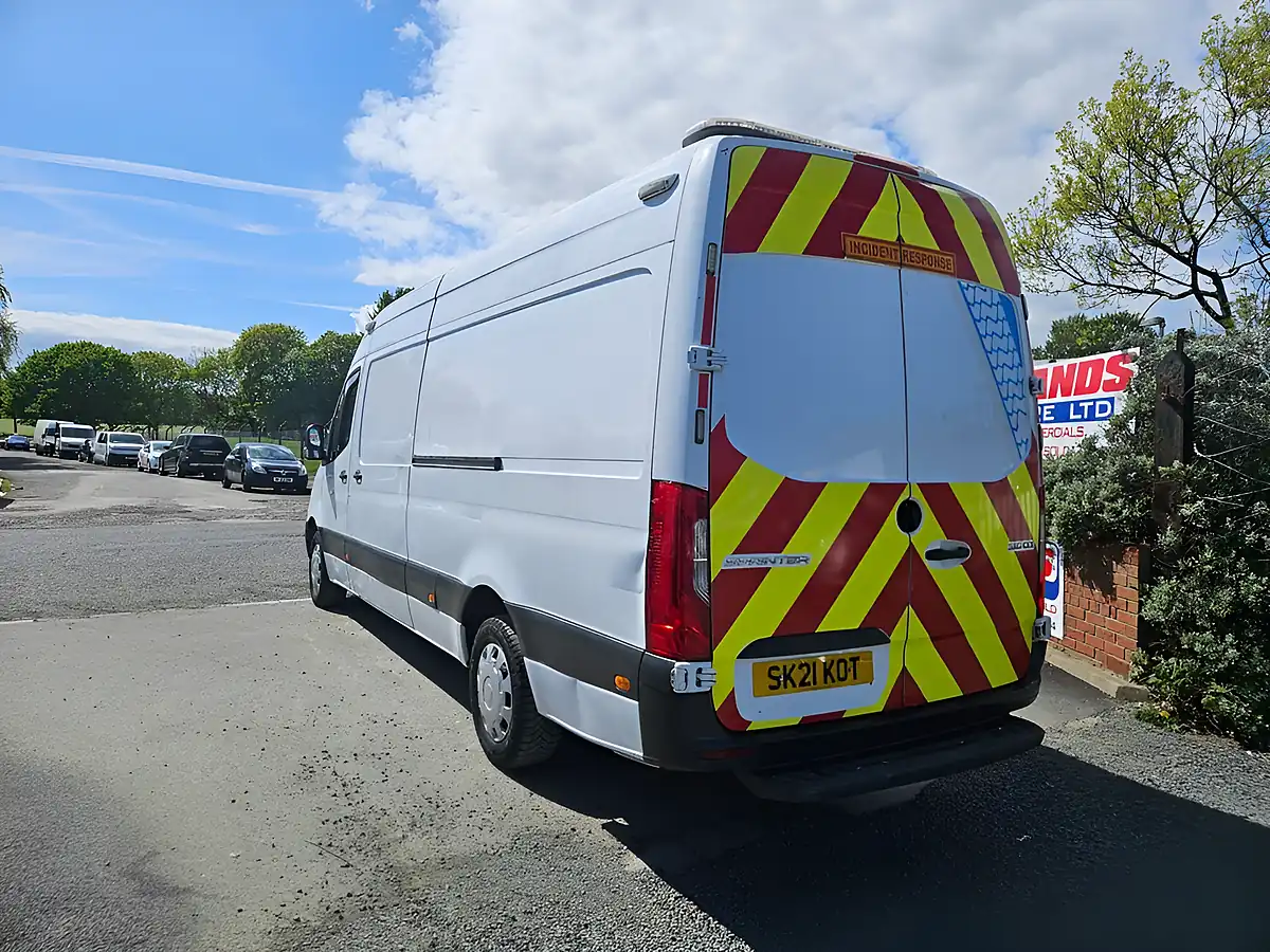 Used 2021 Mercedes-Benz Sprinter Progressive White - Interior and Exterior details 6