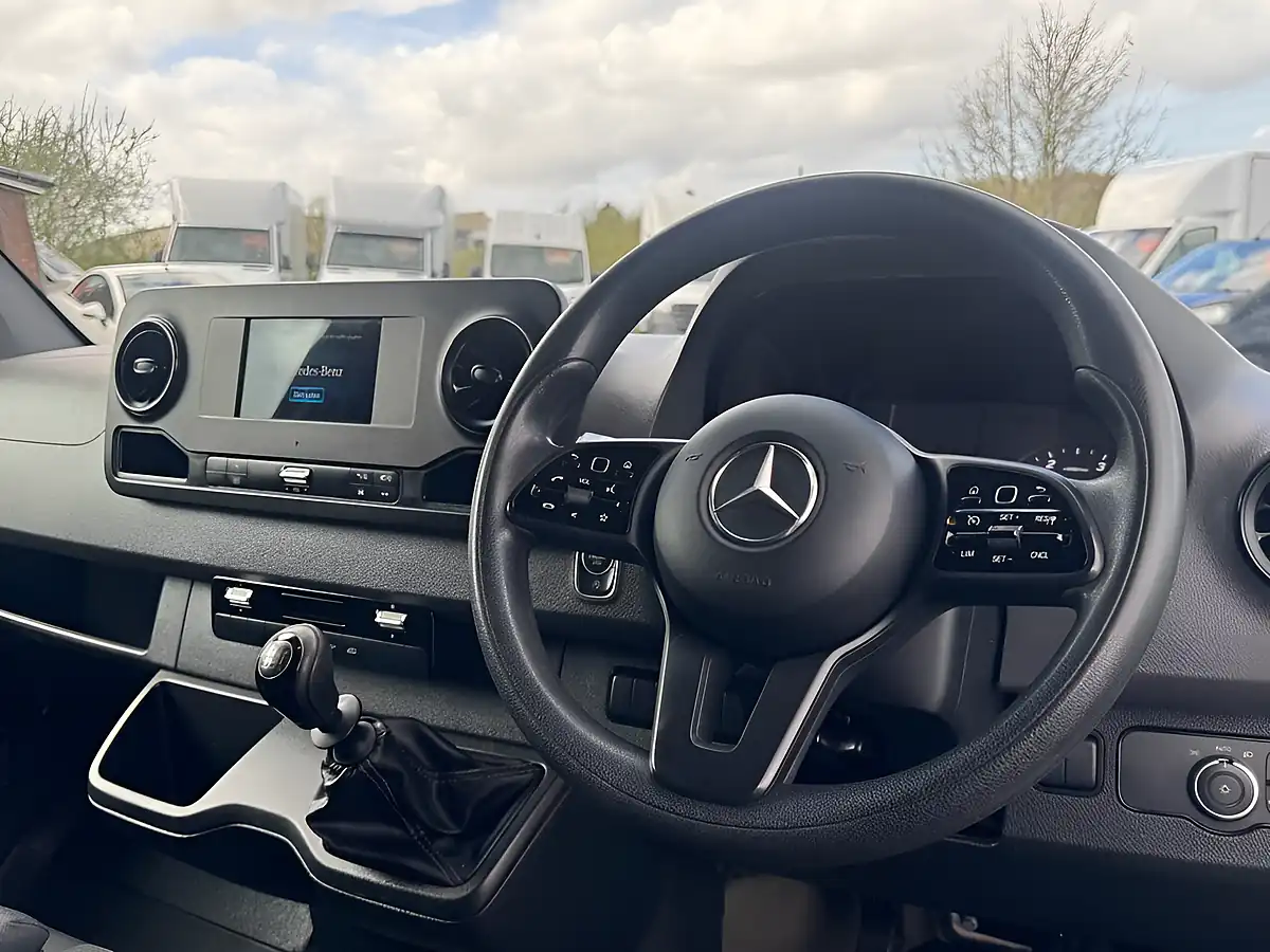 Used 2021 Mercedes-Benz Sprinter Progressive White - Interior and Exterior details 10