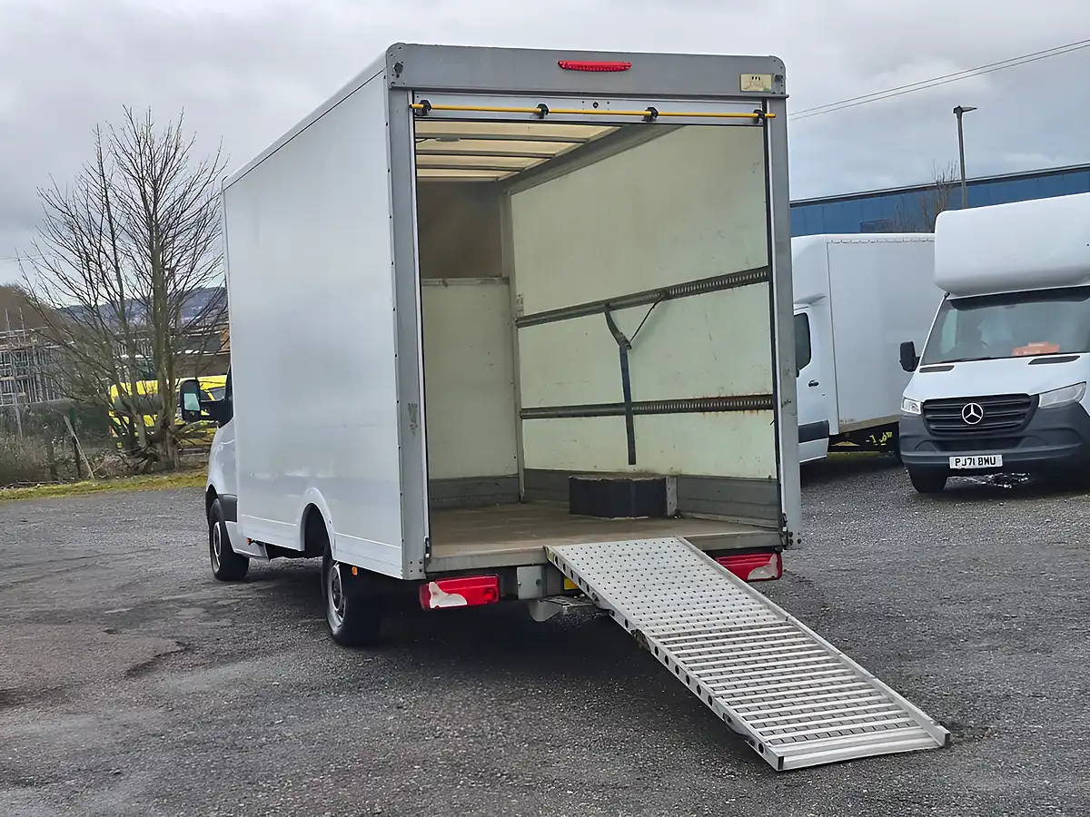 Used 2021 Mercedes-Benz Sprinter Progressive White - Interior and Exterior details 3