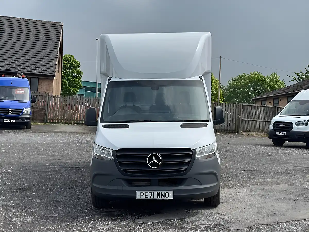 Used 2021 Mercedes-Benz Sprinter Progressive White - Interior and Exterior details 11