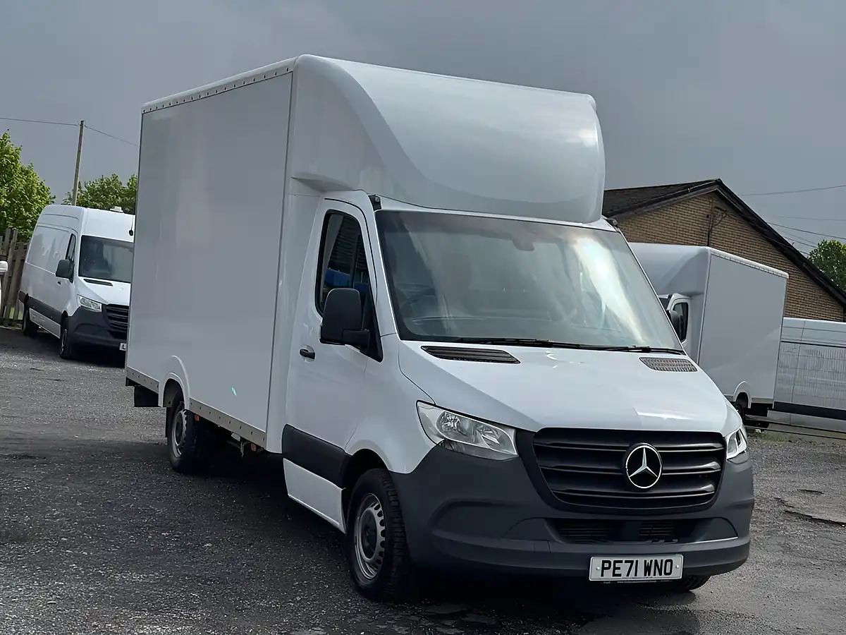 Used 2021 Mercedes-Benz Sprinter Progressive White - Interior and Exterior details 2