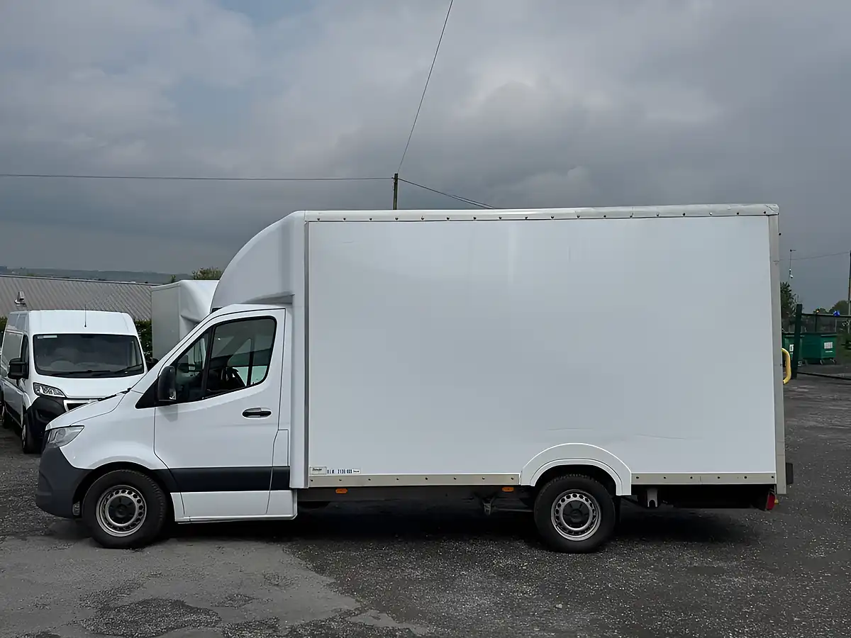 Used 2021 Mercedes-Benz Sprinter Progressive White - Interior and Exterior details 5