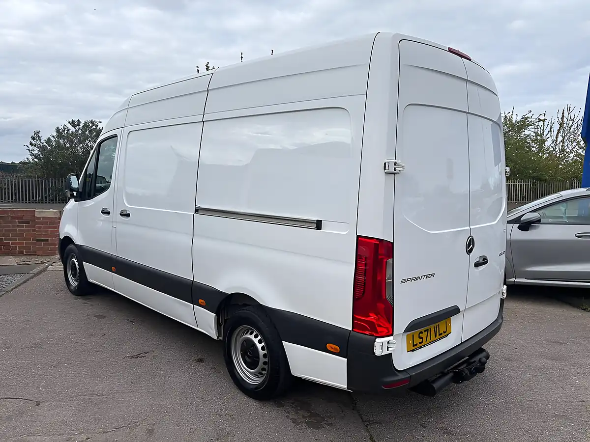 Used 2021 Mercedes-Benz Sprinter Progressive White - Interior and Exterior details 11